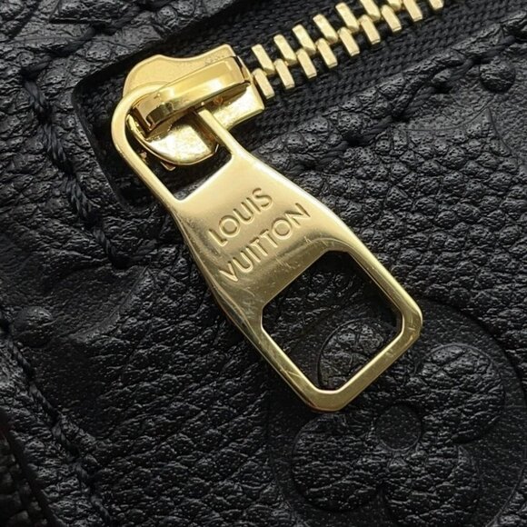 LOUIS VUITTON Pochette Metis EW Monogram Empreinte Leather Noir M46595 - Picture 8 of 13